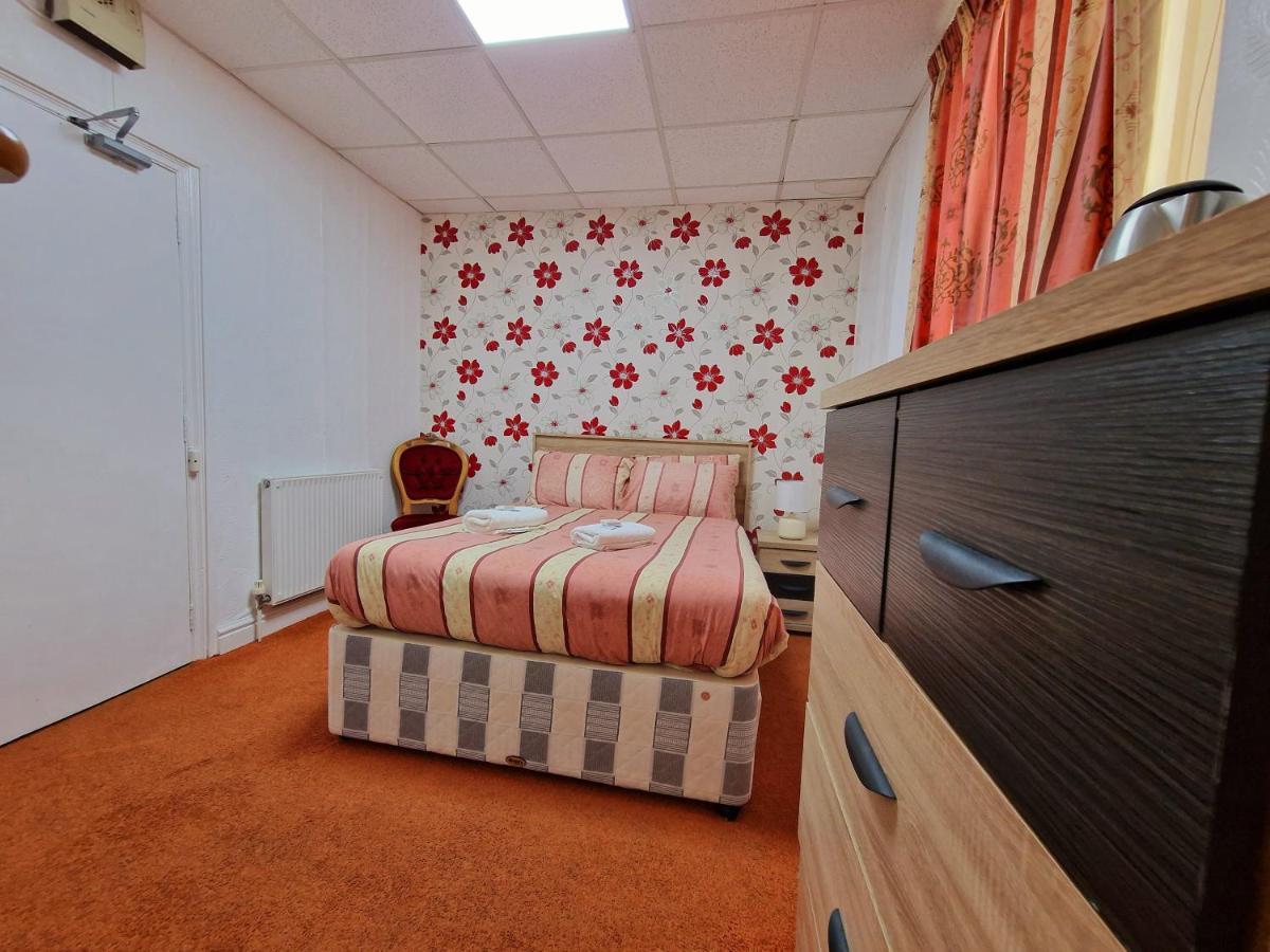 The Albany Hotel Blackpool Room photo